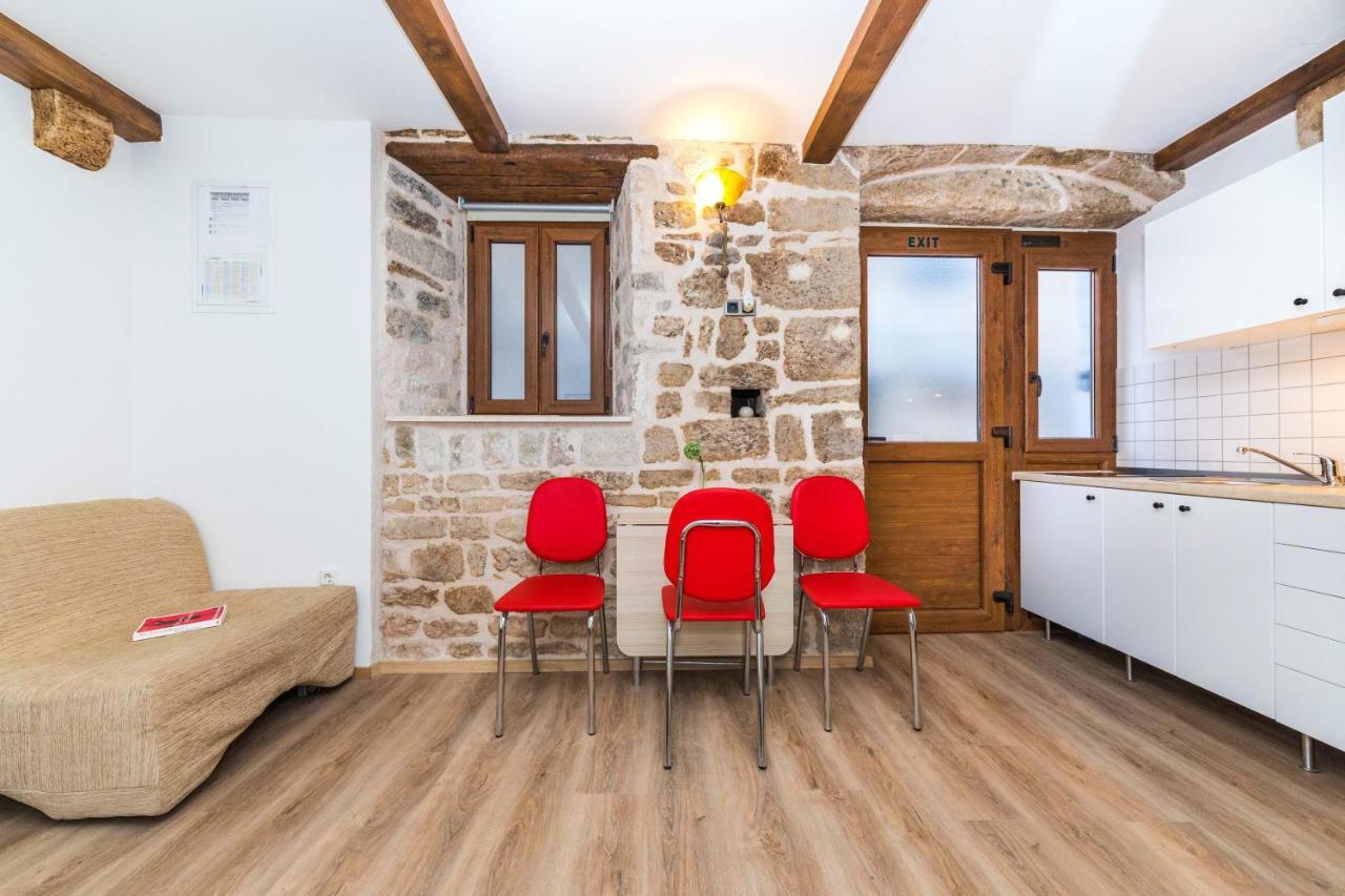 Ferienwohnung First Vestibul Split Exterior foto