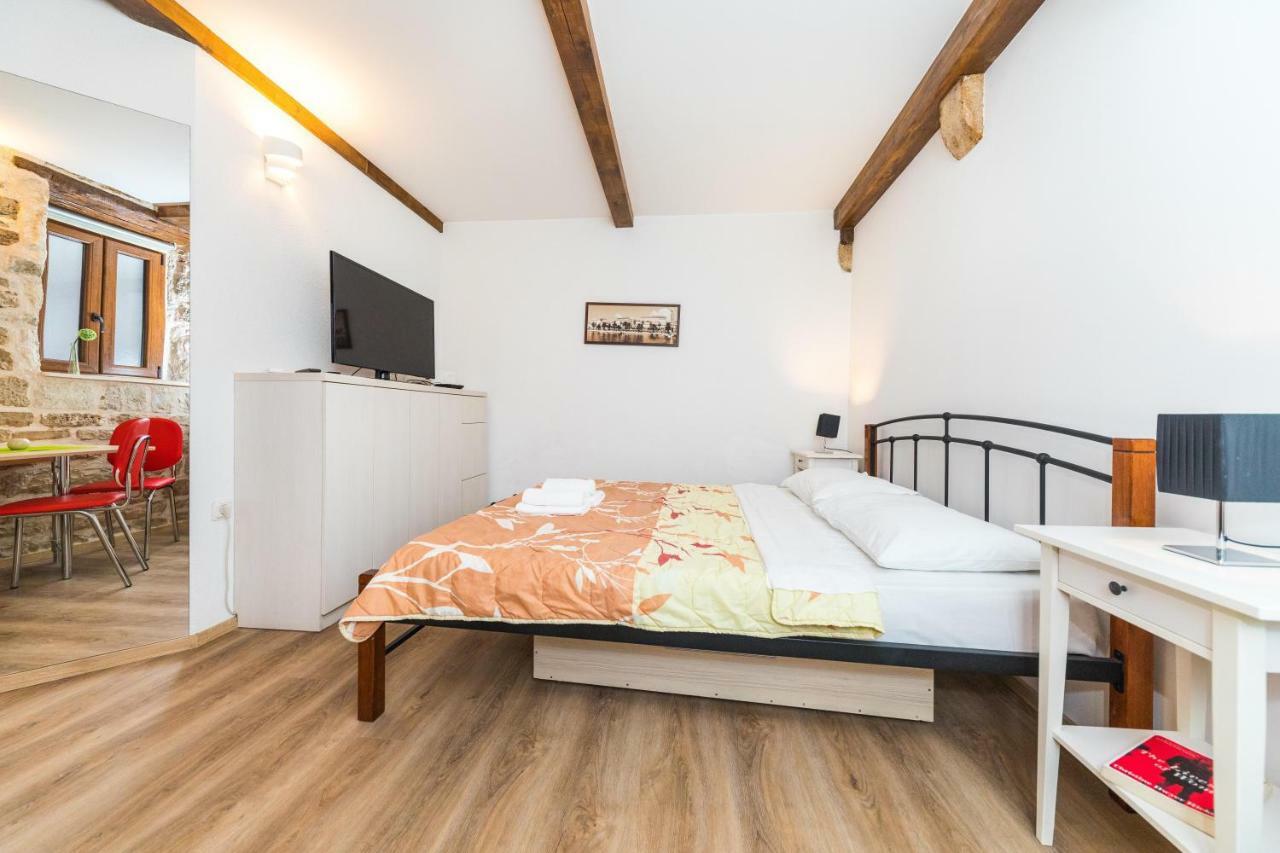 Ferienwohnung First Vestibul Split Exterior foto